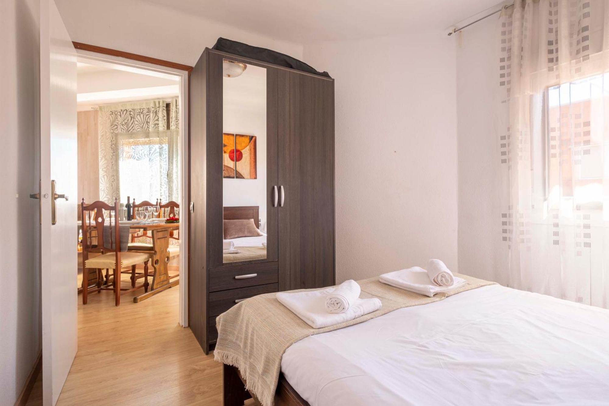 산트 아드리아 데 베소스 5 Min To The Sea And 15 Min To Barcelona Center 아파트 외부 사진